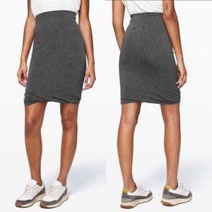 Lululemon boulevard bliss skirt 10